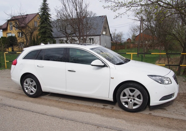 Opel Insignia cena 21500 przebieg: 305000, rok produkcji 2010 z Biała Podlaska małe 121